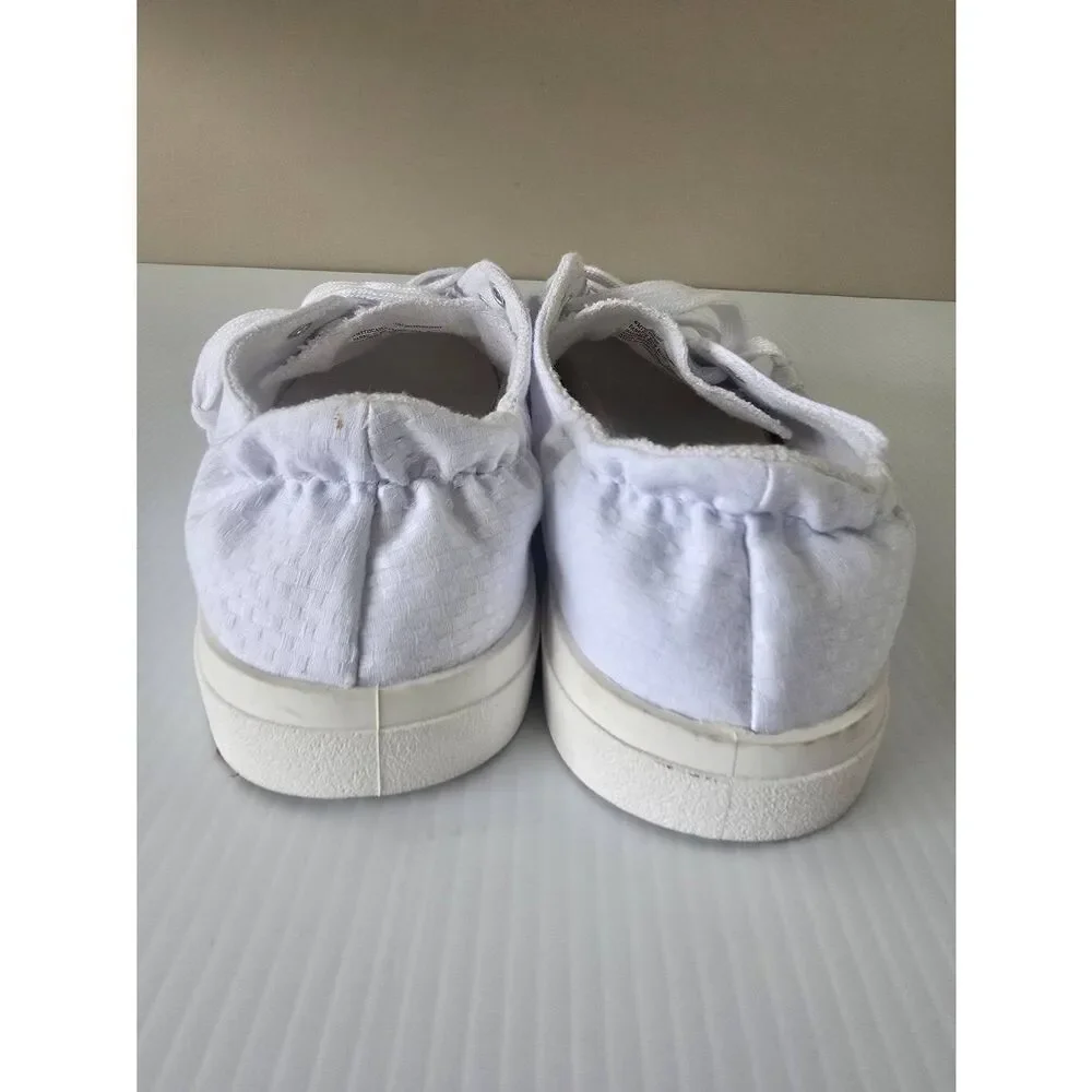 Time and Tru Sneakers Sz 8 White